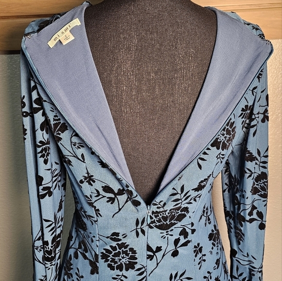Cute Coquette Dress in Teal /Black Floral. Size Small, Flair Sleeves by Miami - Picture 8 of 11
